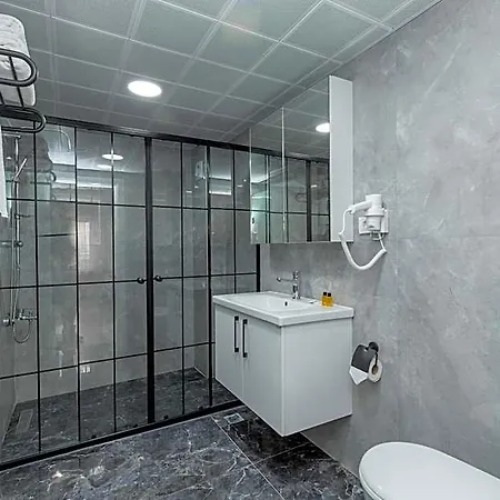 Sirkeci Grand Family & 3* Istanbul