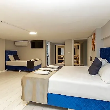 Sirkeci Grand Family & Hotel