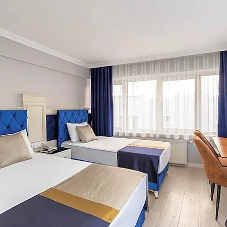 Sirkeci Grand Family & Hotel 3*