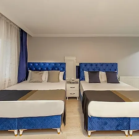 Sirkeci Grand Family & 3*